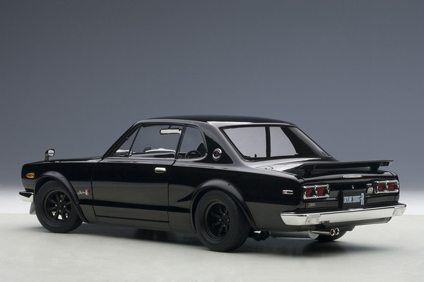 Autoart Nissan Skyline GT-R Hakosuka KPGC10 - black 02