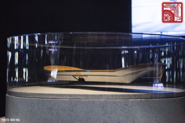 Lexus Hoverboard 01