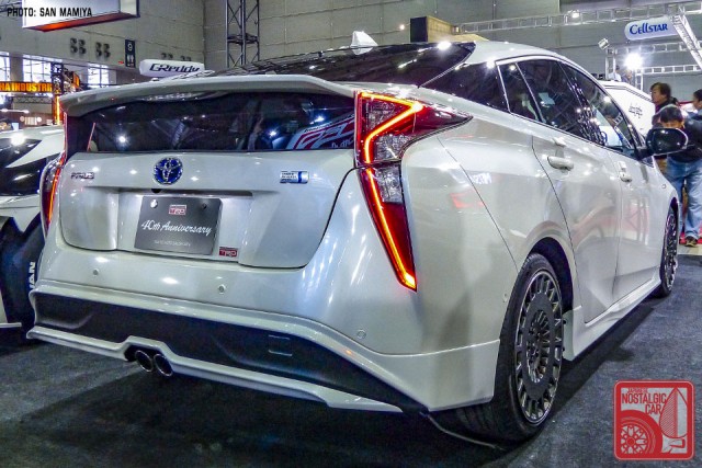 137SM1710978_ToyotaPriusTRD