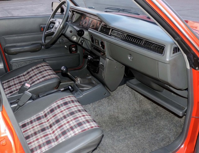 Passanger Side view EA81 Wagon interior