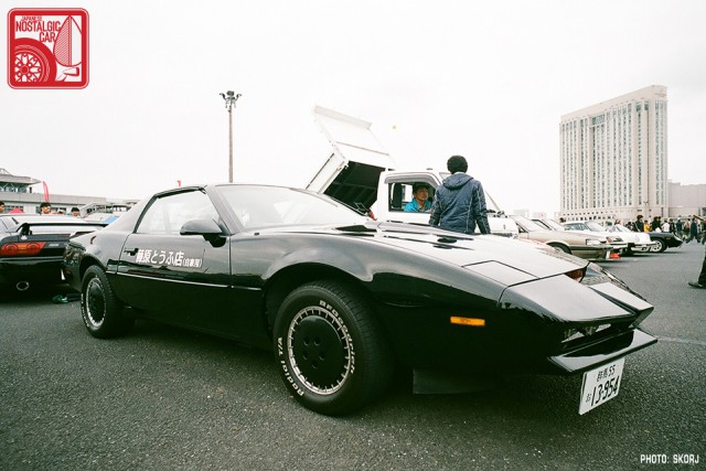 063-R3a-834e_KITT Initial D tofu delivery