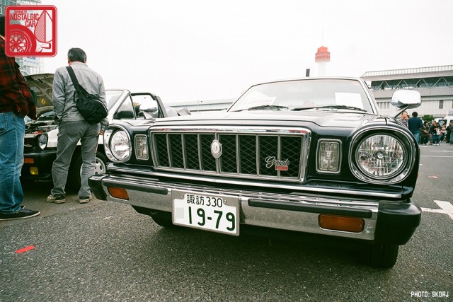 064-R3a-835b_Toyota MarkII X30 Grande HT