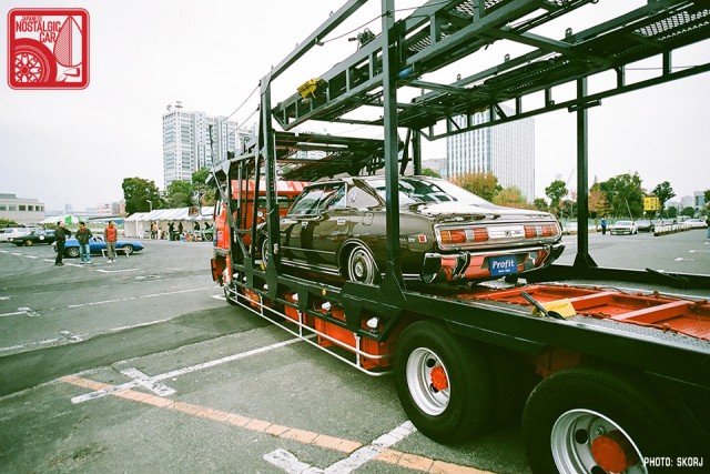 083-R3a-858a_Nissan Gloria 330