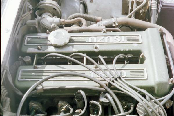 1979 Isuzu 117 XG 07