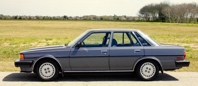 10_1985 Toyota Cressida 75k