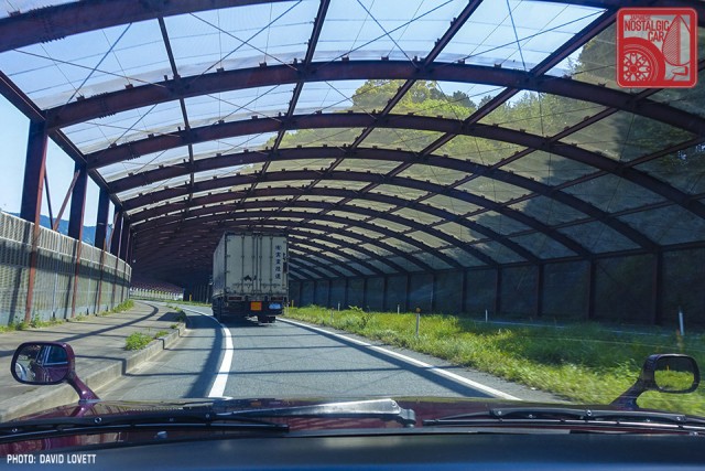 2172_clear tunnel