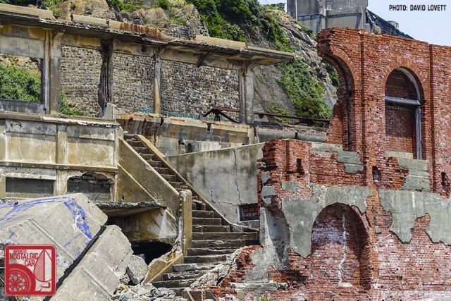 2365_Gunkanjima Battleship Island