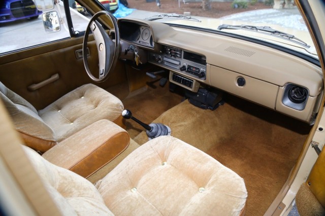 1981 Toyota Hilux Dually camper 06
