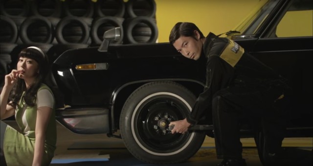 Yellow Hat Mitsubishi Debonair ad