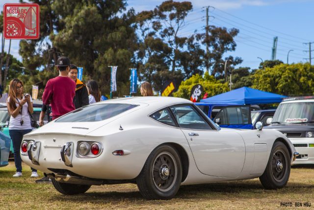 228-0039_Toyota 2000GT