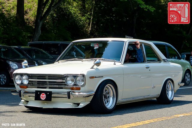 052-1-49_Nissan Bluebird 510 Coupe
