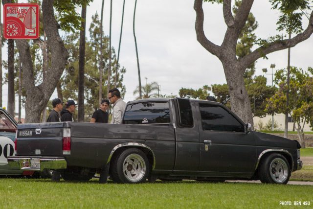 155-1378_Nissan Hardbody D21