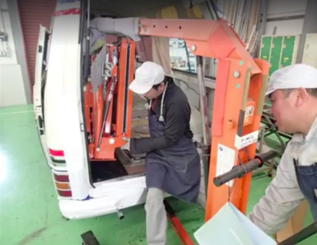 1978 Nissan Caravan Chair Cab restoration 09
