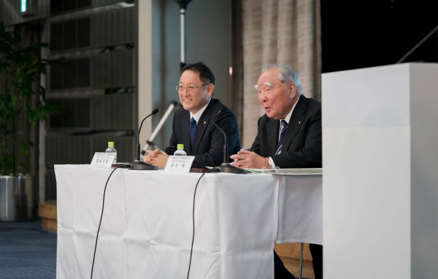 akio-toyoda-osamu-suzuki-2
