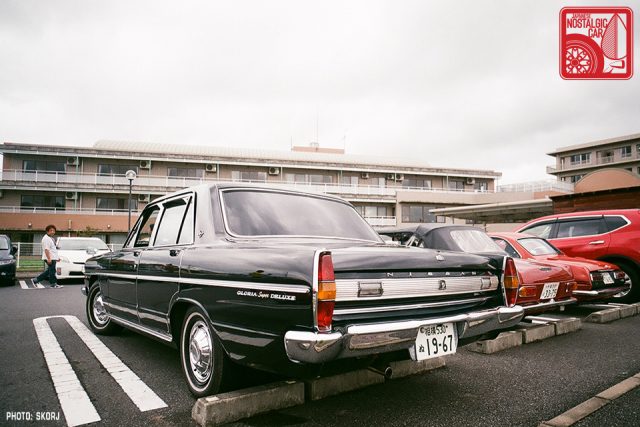 isumi-013_nissan-gloria-a30