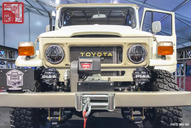 178d_toyota-land-cruiser-fj40