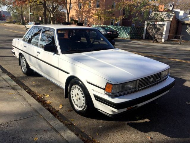 1985-toyota-cressida-9k-01