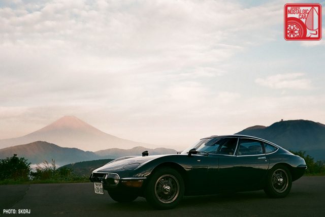 r3a-530a_toyota-2000gt
