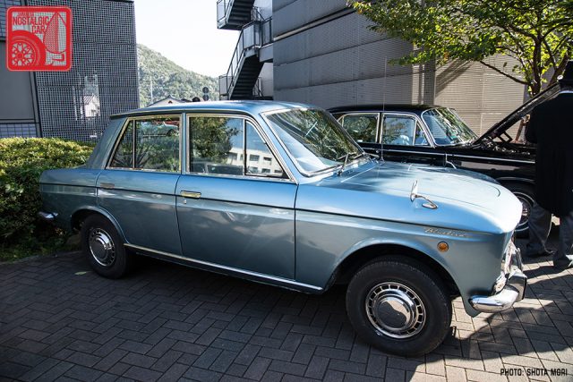 032_nissan-bluebird-411