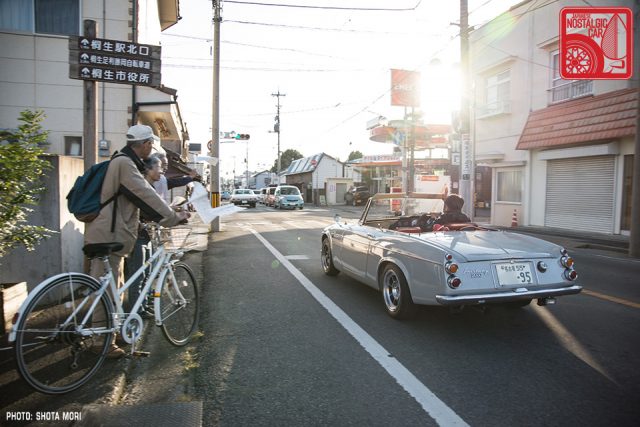 094_nissan-datsun-fairlady-roadster-2000
