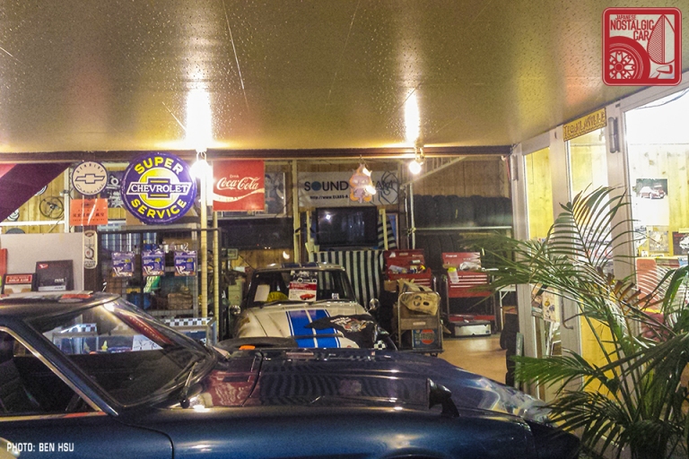 NIHON LIFE: Stumbling across random car shops in Tokyo | Japanese