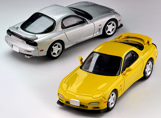 MINICARS: Tomica Limited Vintage made an FD3S Mazda RX-7 and it