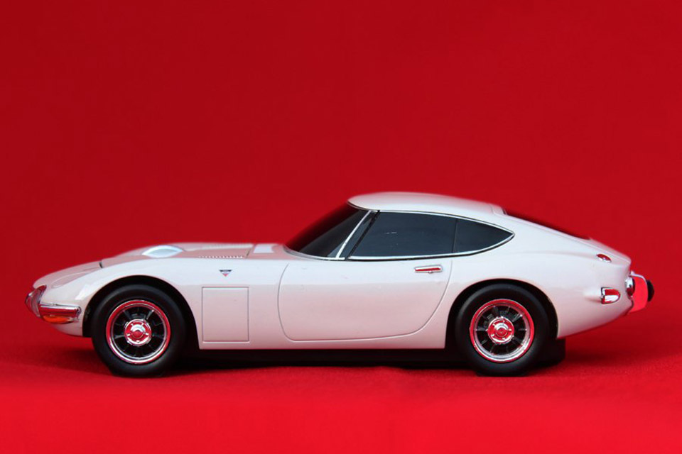 Toyota 2000GT mouse gives you ultimate cursor control
