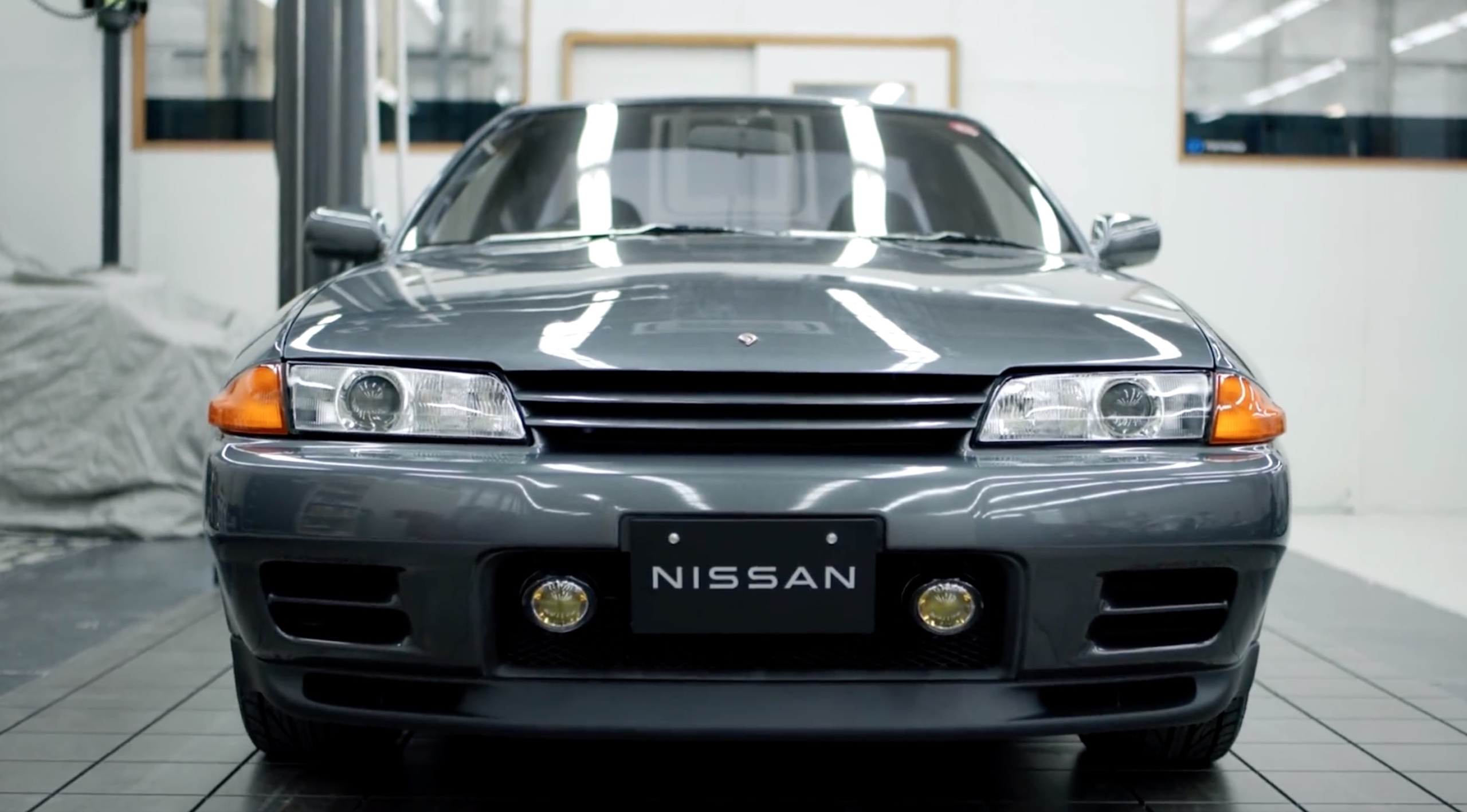 Woah, Nissan is building a one-off electrified R32 Skyline GT-R